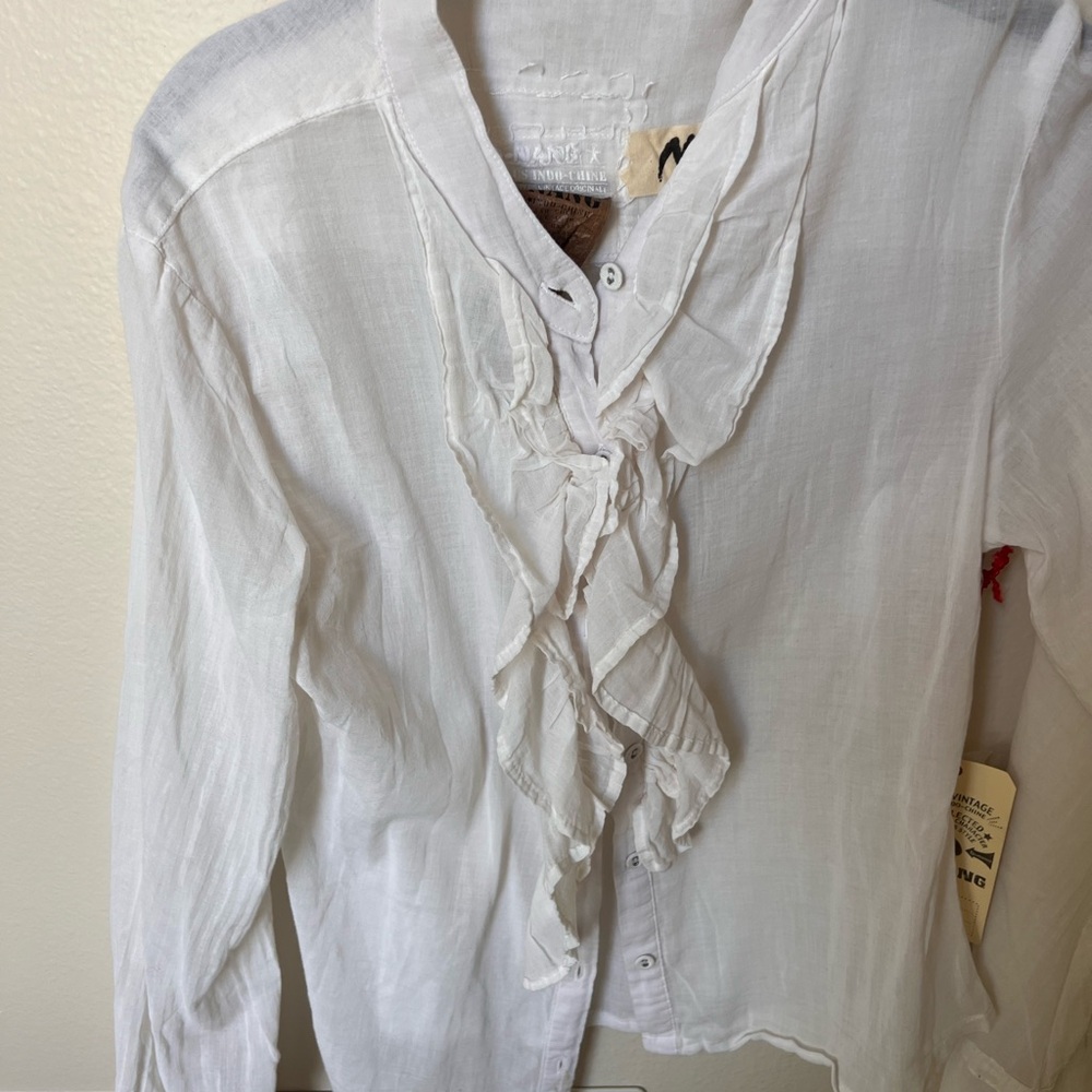 Da-Nang Women's White Ruffled Top (Danang) M